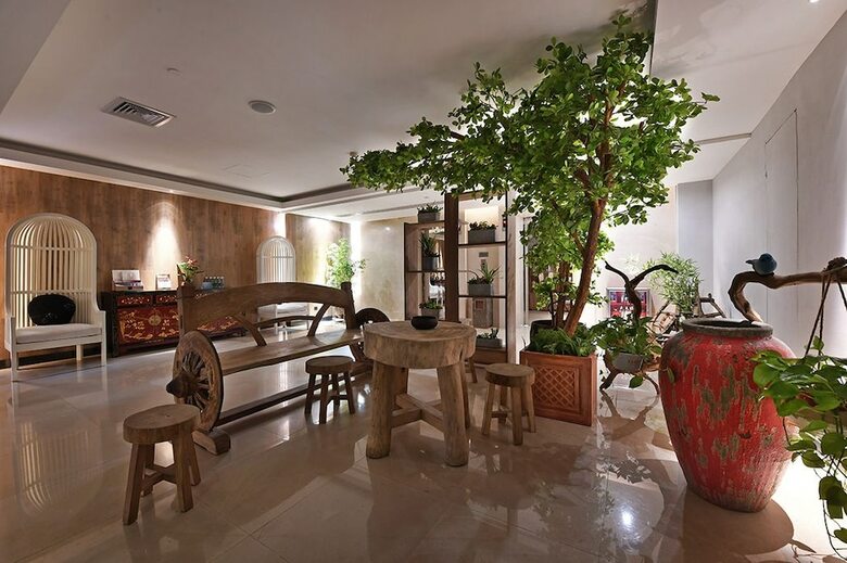 Mehood Lestie Hotel