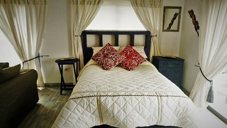 Apartamentos Glenluce Guesthouse
