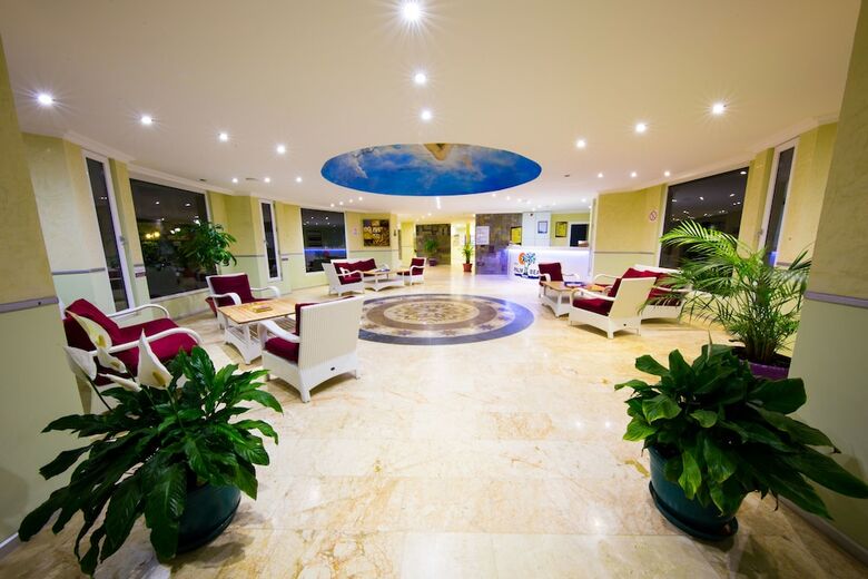 Royal Palm Beach Hotel - All Inclusive