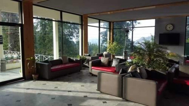 Summer Retreat Hotel