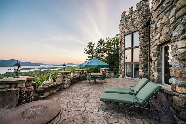 Highlands Castle