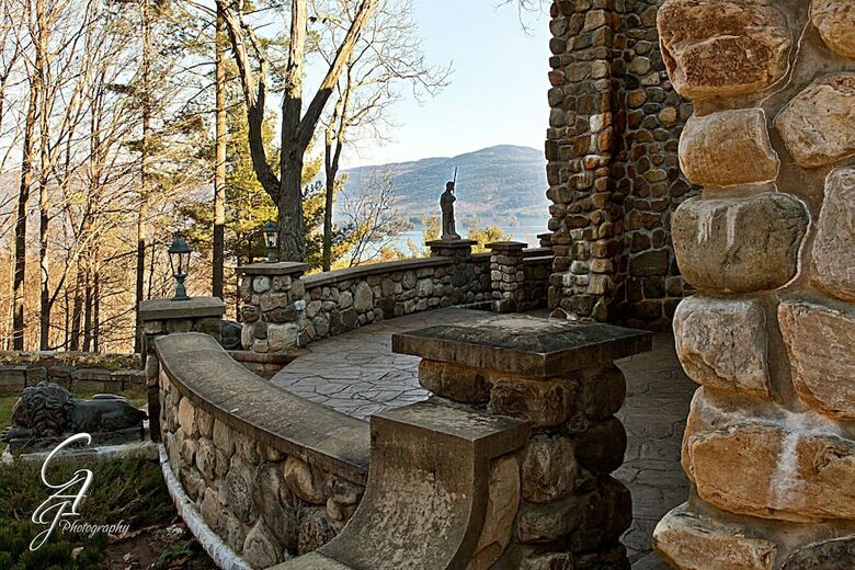 Highlands Castle