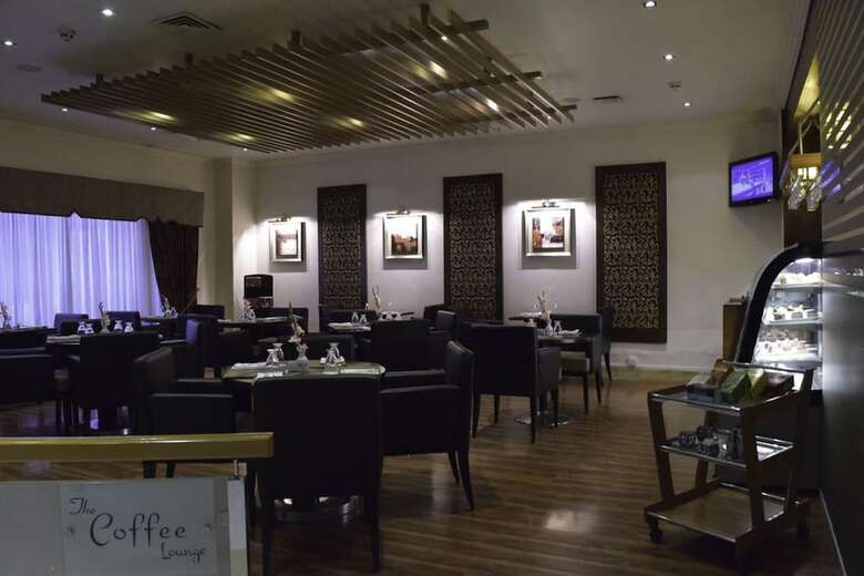 Park Lane Hotel