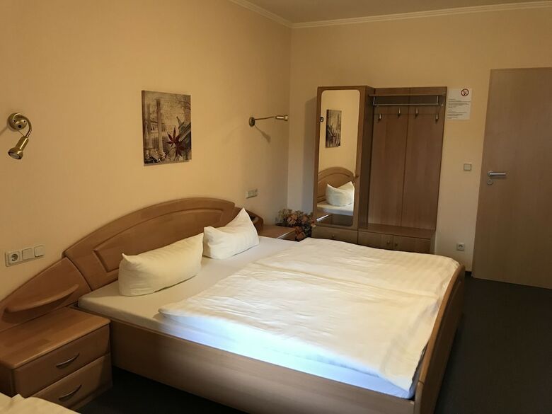 Hostal Garni Hotel Viktoria