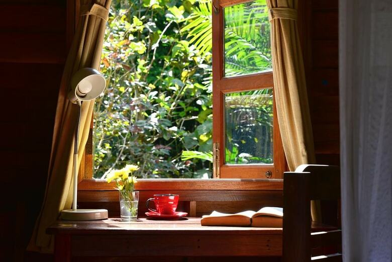 Hotel Art's Riverview Lodge