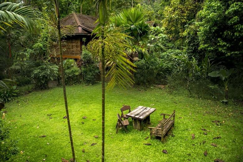 Hotel Art's Riverview Lodge