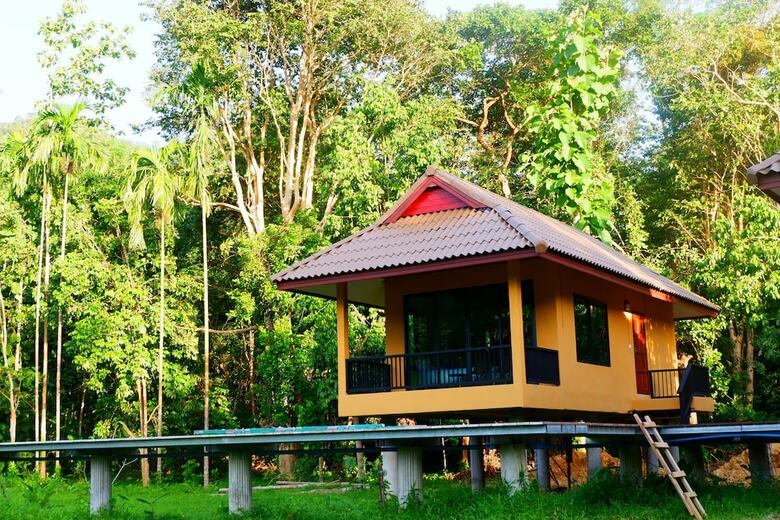 Hotel Art's Riverview Lodge