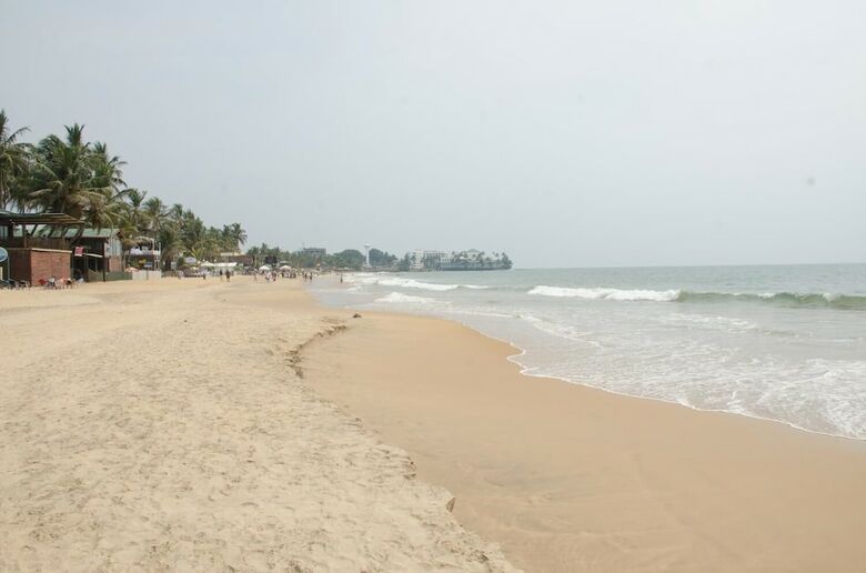 Hostal Colombo Lavinia Beach Hostel