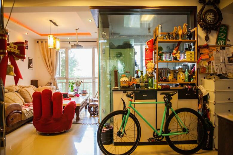 Urban Job Papas Capsule Hostel