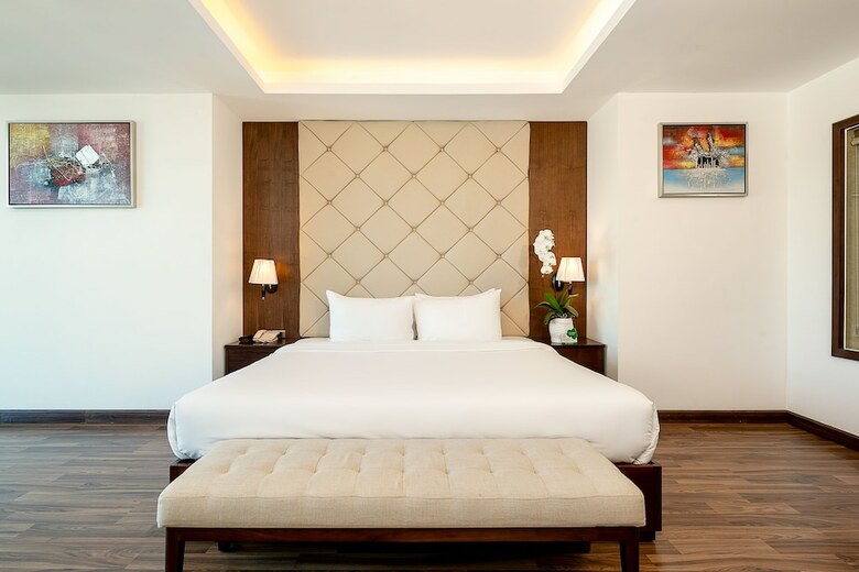 Luxtery Hotel