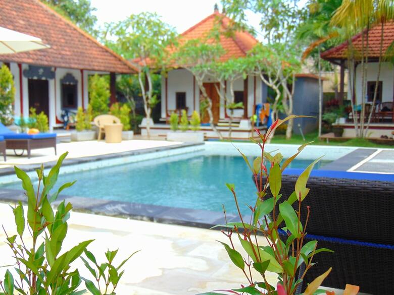 Bed & Breakfast Leggies Bungalows