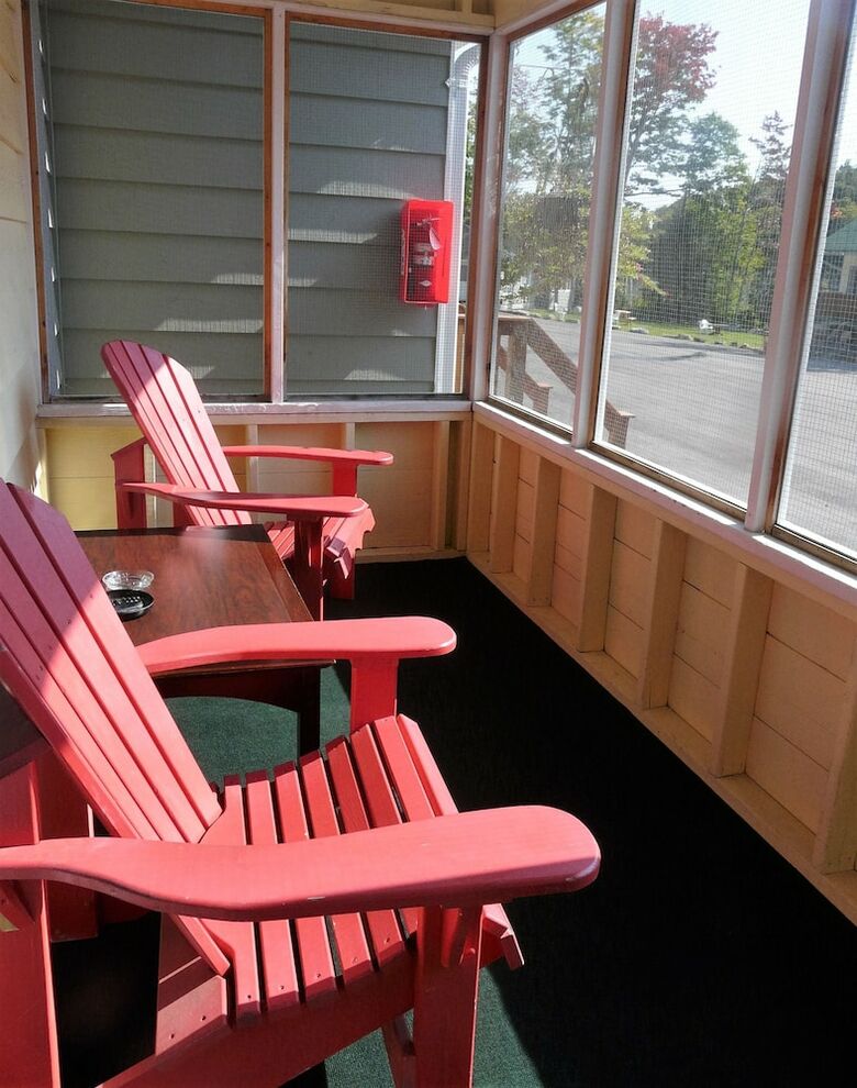 Hotel Crestwood Inn