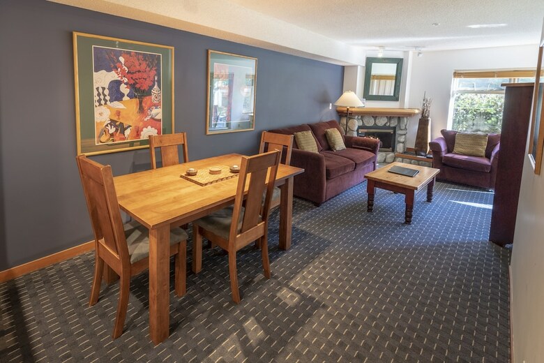 Lake Placid Lodge By Whiski Jack