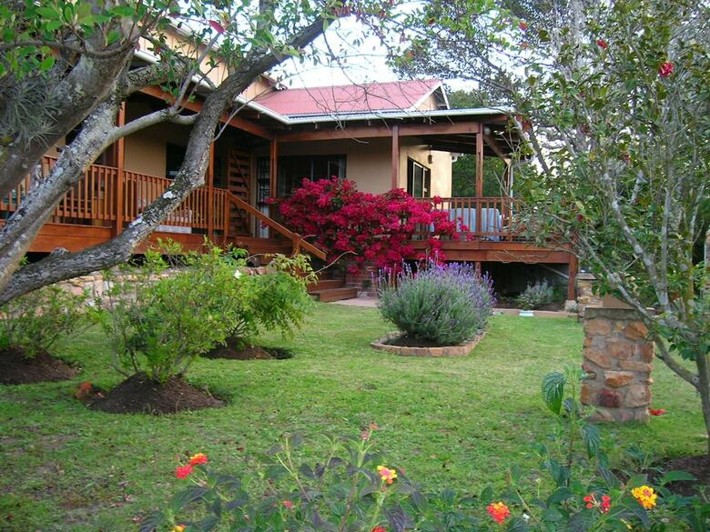Hotel Dempsey's Guest House