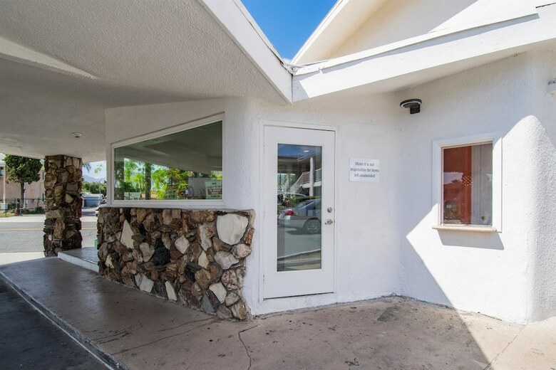 Motel 6 San Bernardino, Ca - Downtown