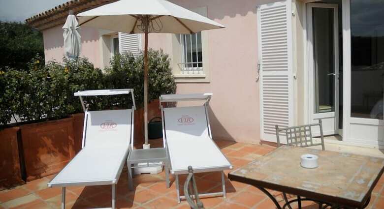 Hotel H�tel Villa Les Rosiers
