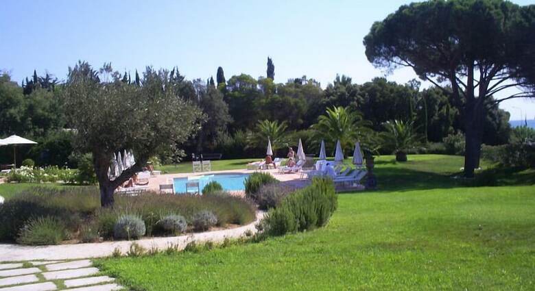 Hotel H�tel Villa Les Rosiers