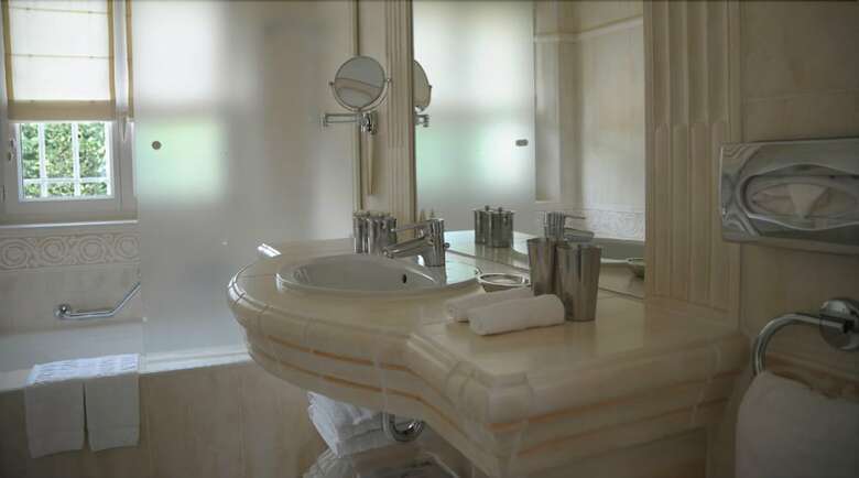 Hotel H�tel Villa Les Rosiers