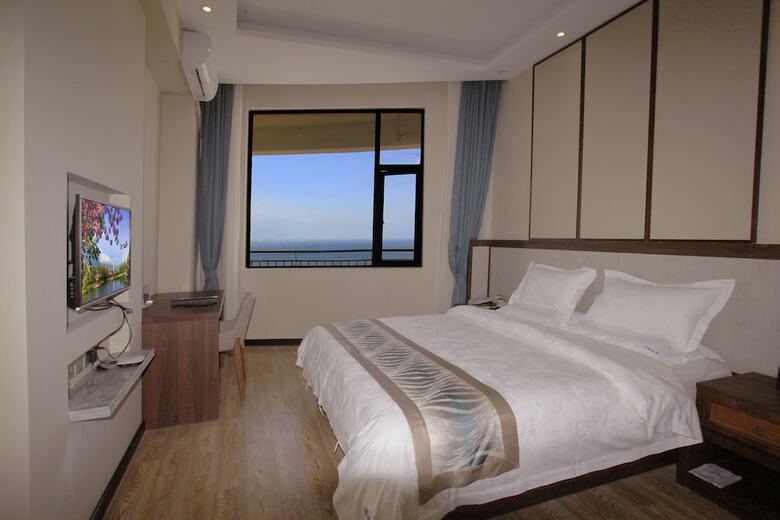 Er Hai Bay Holiday Hotel
