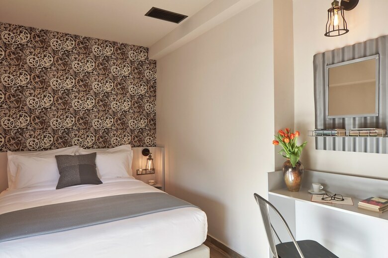 Hotel 18 Micon Street