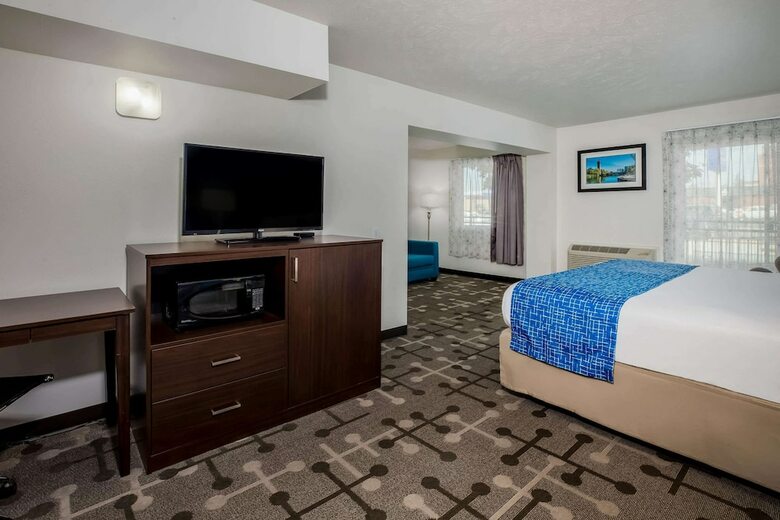 Hotel Baymont By Wyndham Spokane
