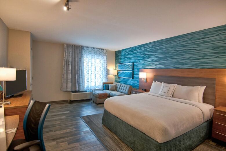Hotel Towneplace Suites By Marriott Miami Airport
