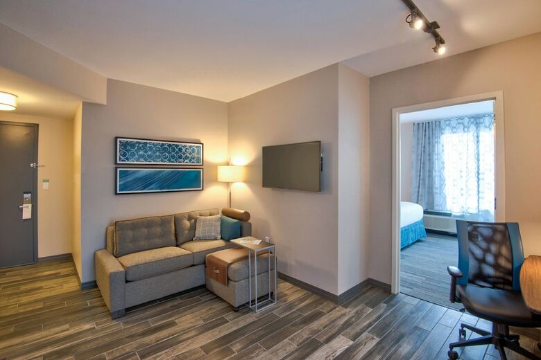 Hotel Towneplace Suites By Marriott Miami Airport