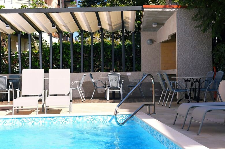 Apartments Zdjelar