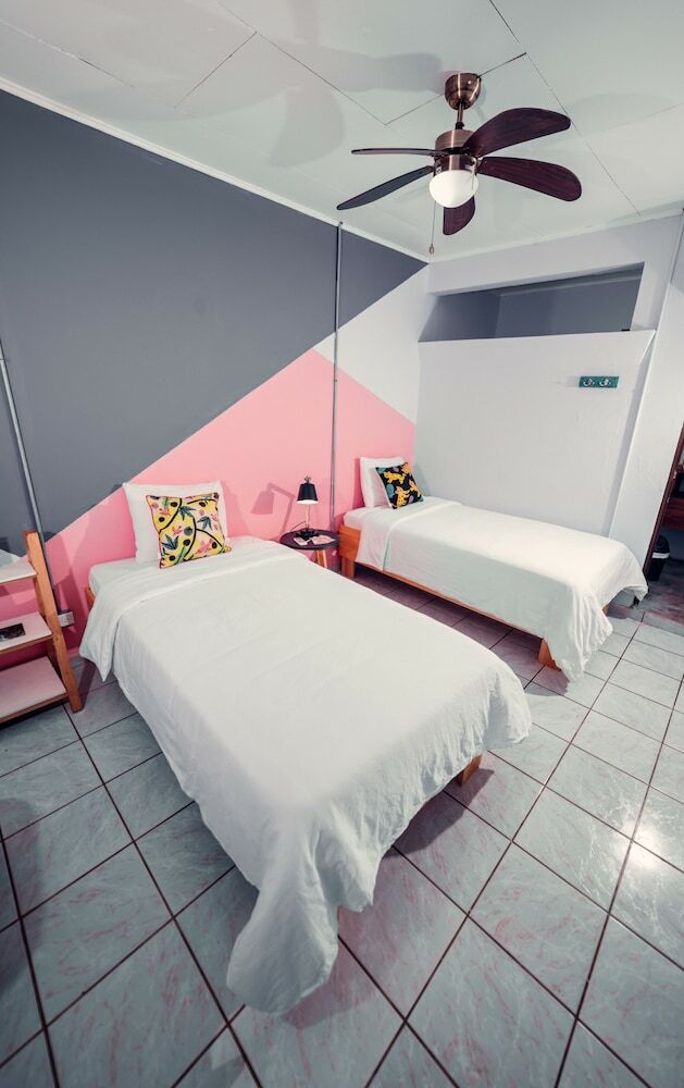 Hostal Selina Jaco