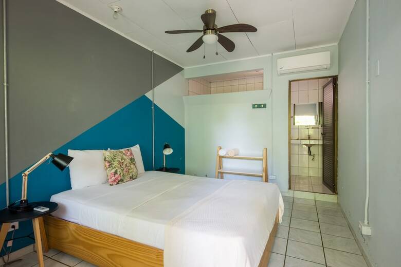 Hostal Selina Jaco