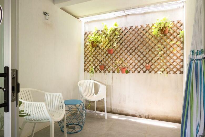 Hostal Selina Jaco