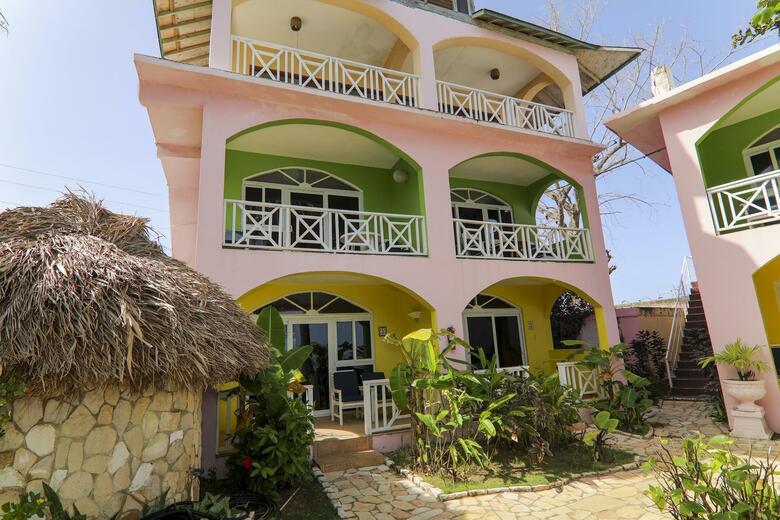Hotel Home Sweet Home Resort