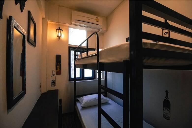 Hostal Yha Bangkok Downtown @ Station S3