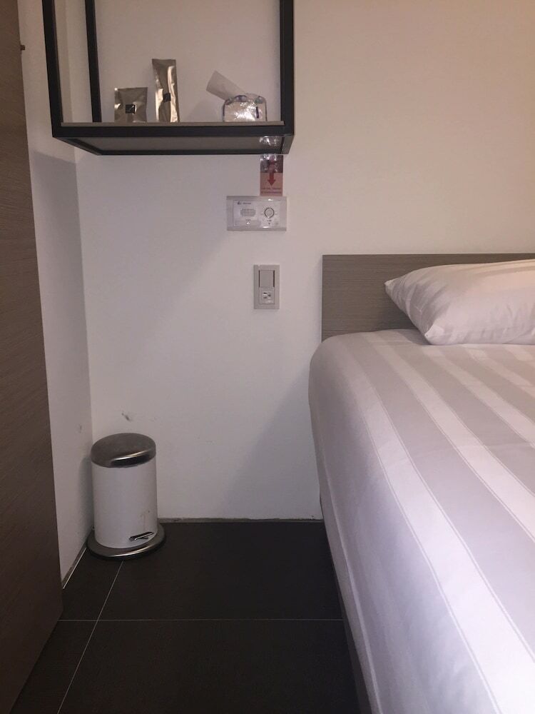 Hostal Gs Gay Hotel