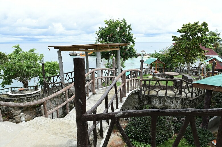 Hotel Bano Beach Resort