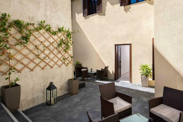 Old Town Senses Boutique Hotel