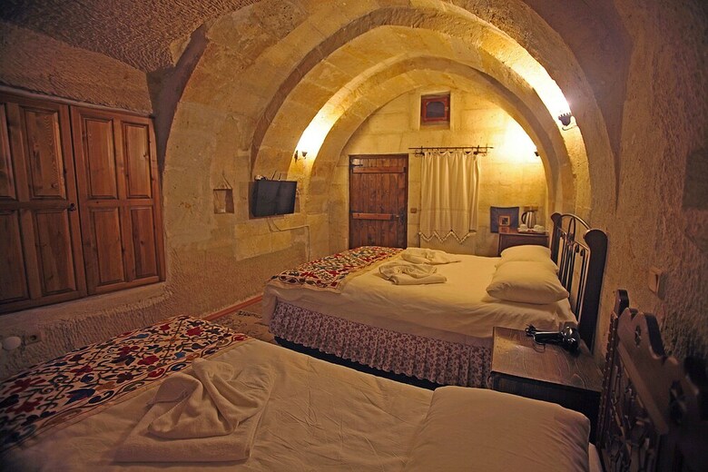 Hotel Tulip Cave Suites