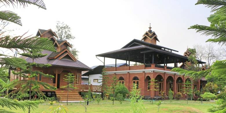 Hotel Blue Vanda Lodge