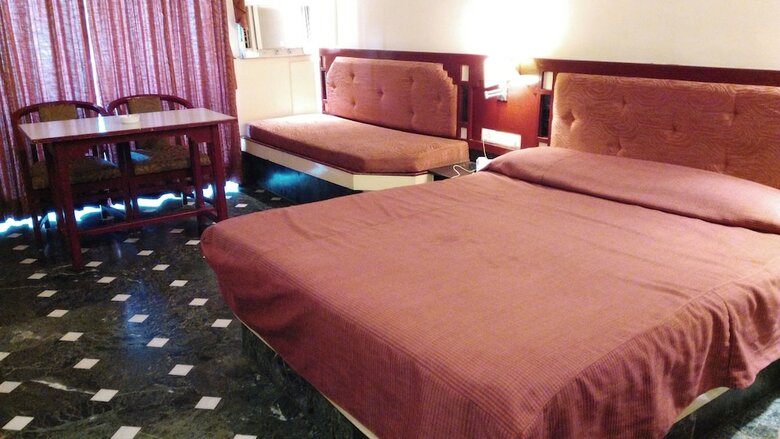 Hotel Mourya Lords Inn, Kurnool