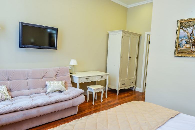 Nevsky Row Hotel - Nevsky 106