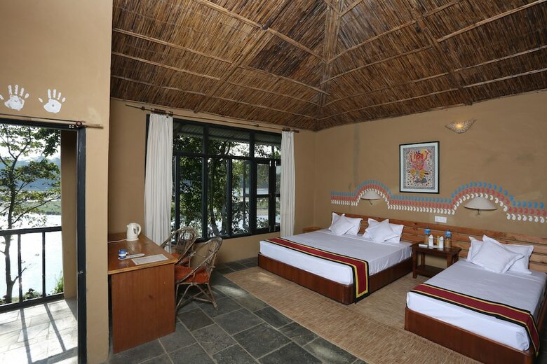 Jungle Villa Resort
