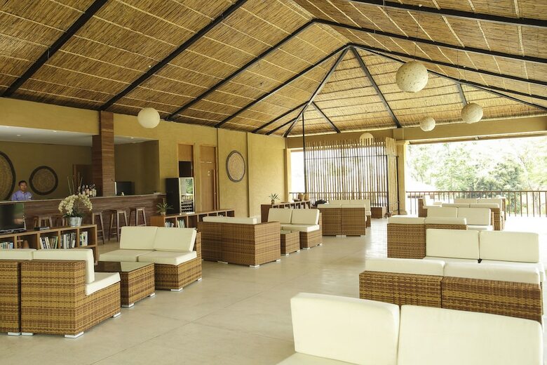 Hotel Kasara Resort - Chitwan National Park