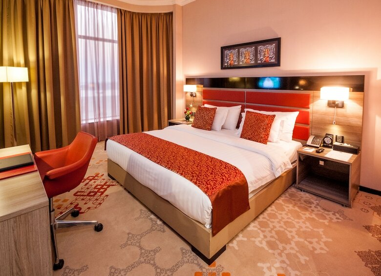 Mira Waterfront Hotel