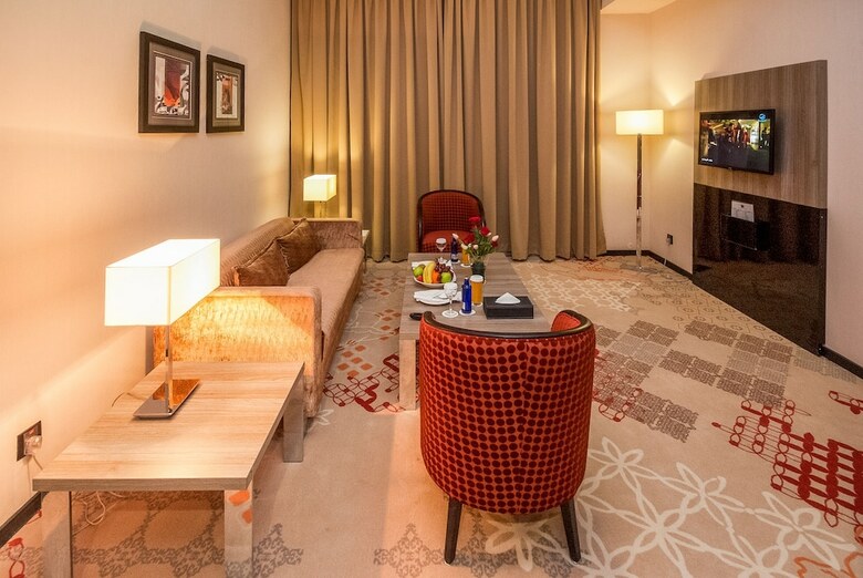 Mira Waterfront Hotel