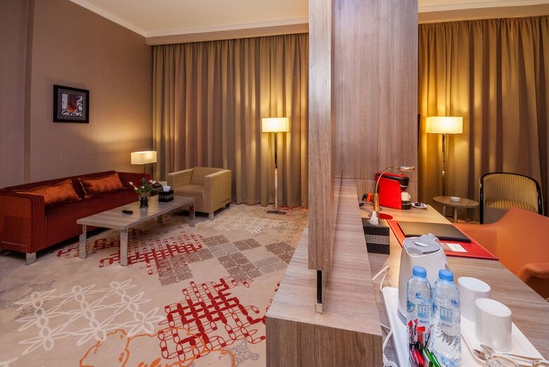 Mira Waterfront Hotel