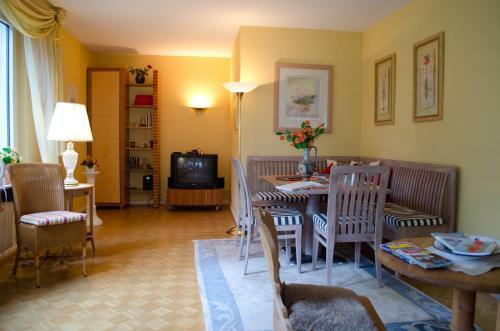 Bed & Breakfast Hotel Helvetia Garni