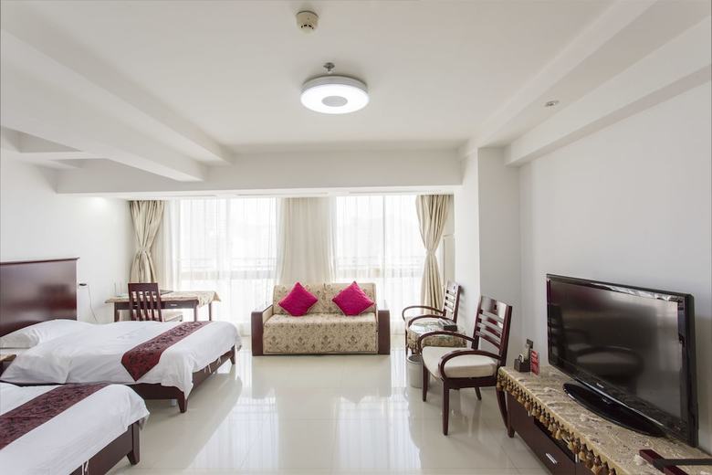 Sanya Huabaoshi Hotel