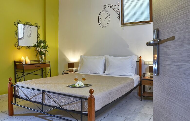 Keramos Villa And Apartments
