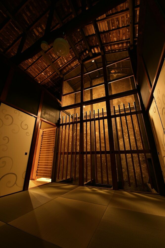 Kuraya Nishimatsuya-cho