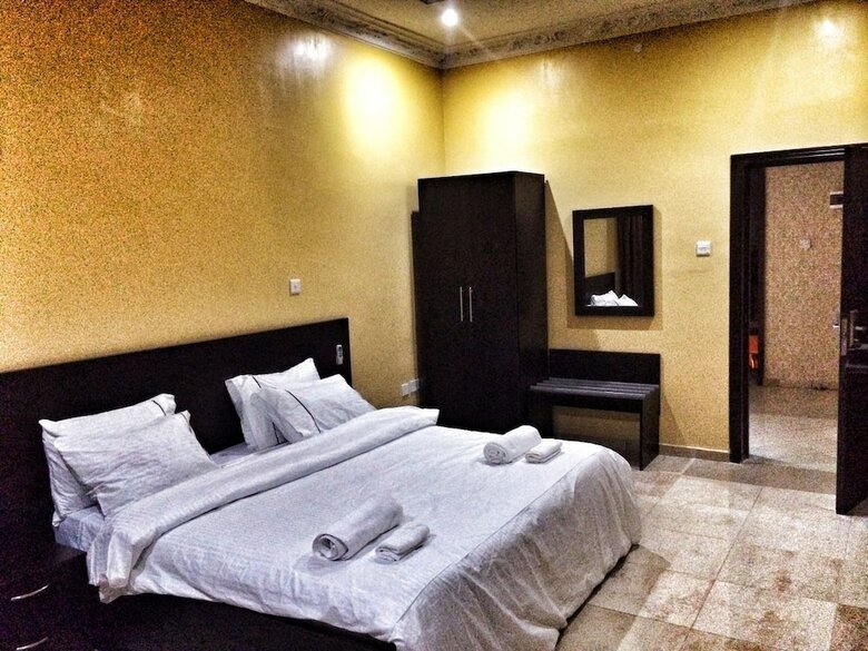 Hotel The 09 Suites